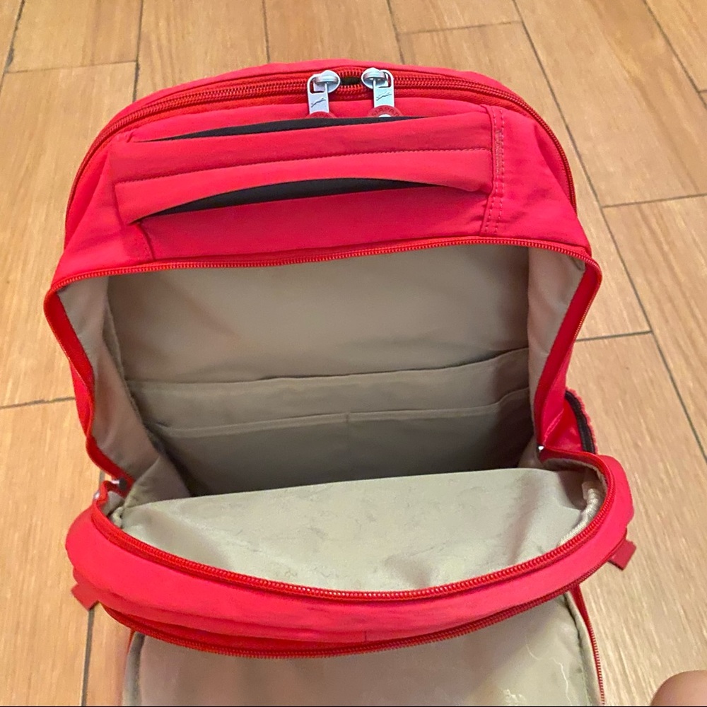 NWOT Big Pink Backpack w/ laptop pocket - Picture 8 of 13